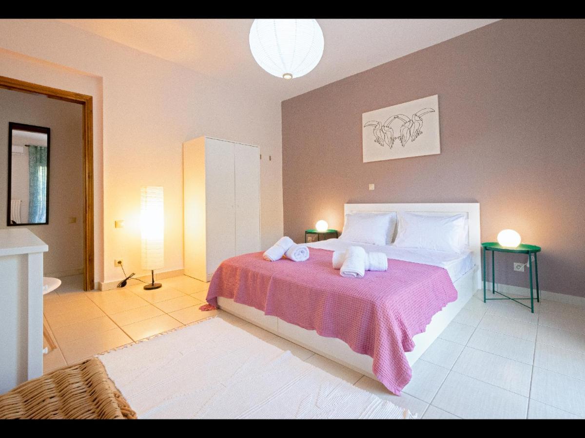 Omalia Apartment Prínos Buitenkant foto