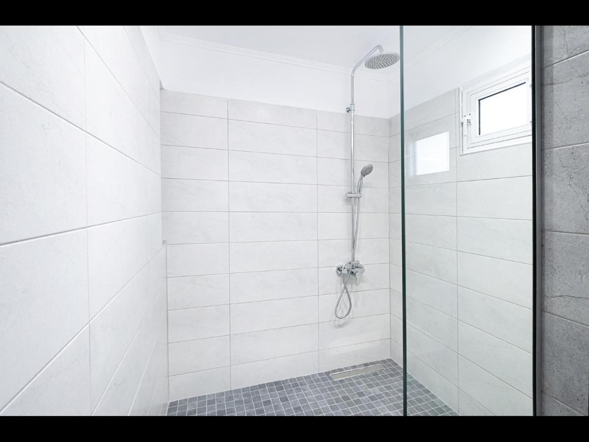Omalia Apartment Prínos Buitenkant foto