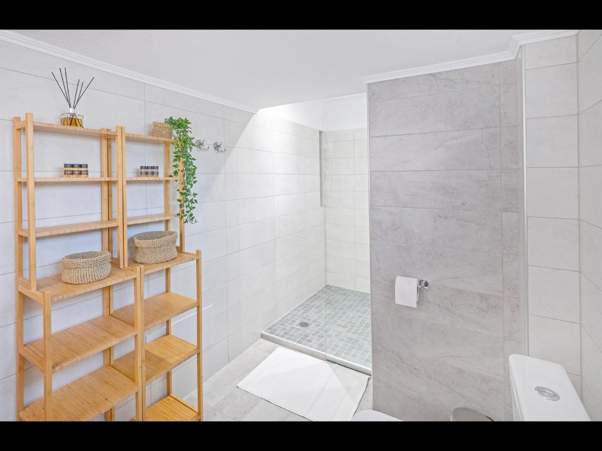Omalia Apartment Prínos Buitenkant foto